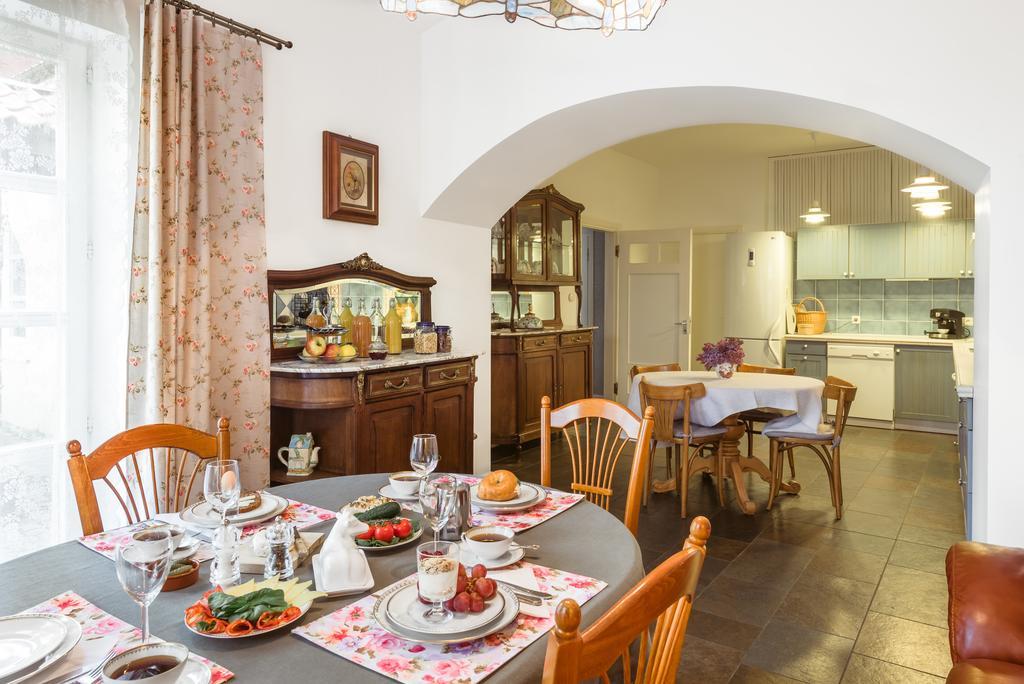 The Secret Garden Boutique B&B Vilnius Exterior foto