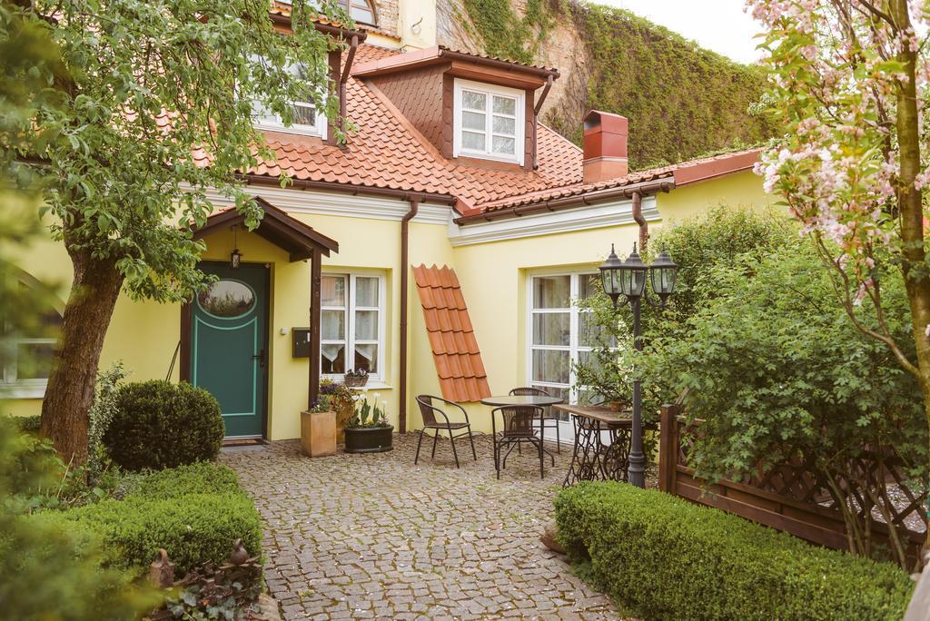 The Secret Garden Boutique B&B Vilnius Exterior foto